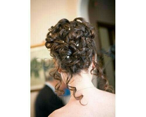  acconciatura capelli ricci - 1