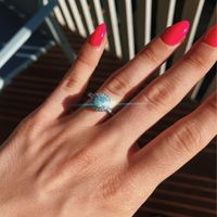 E ora mostraci una foto del tuo anello di fidanzamento! - 1