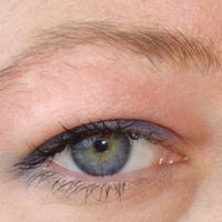 SOPRACCIGLIA INCOLTE