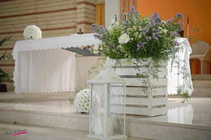 Deciso allestimento chiesa! - 2
