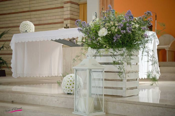 Deciso allestimento chiesa! - 2