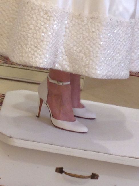 Chi ha scelto l'abito da sposa corto? mi fate vedere??? - 1