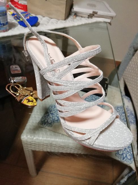 Quanto vi sono costate le scarpe da sposa? - 1