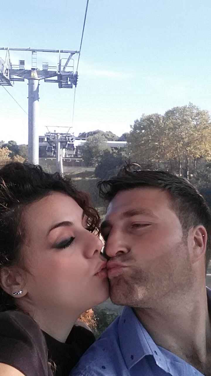 Si avvicina San Valentino - la foto dei vostri baci con fm - 1