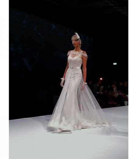 abiti da sposa Lusan Mandongus