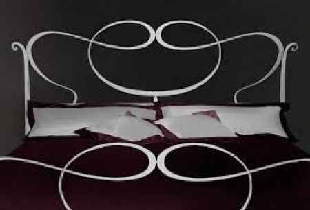 letto in ferro battuto moderno