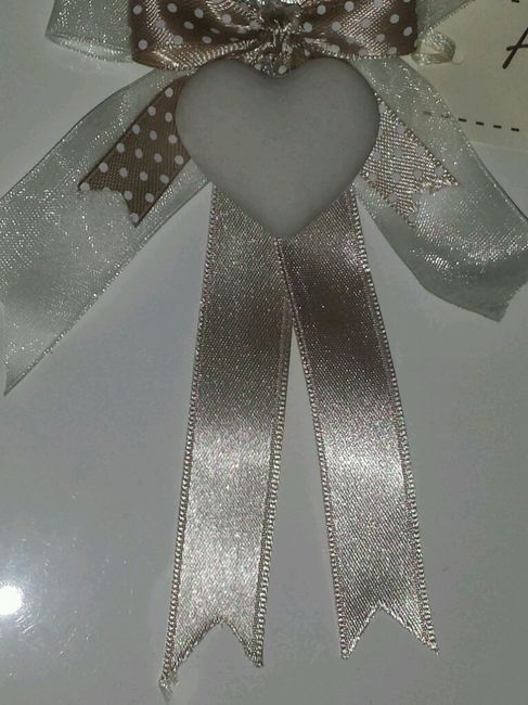 Colore in abbinato col vestito - 1