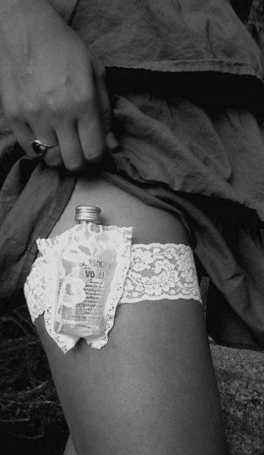 Sfida della sposa alternativa - giarrettiera