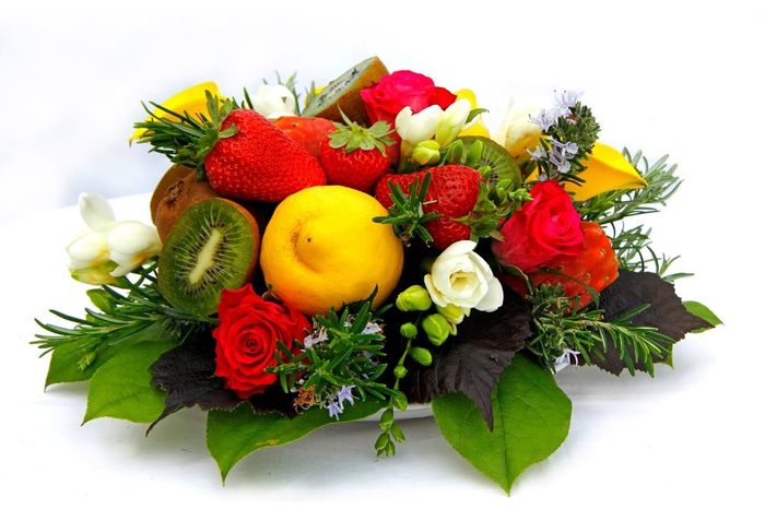 8) Frutta e fiori