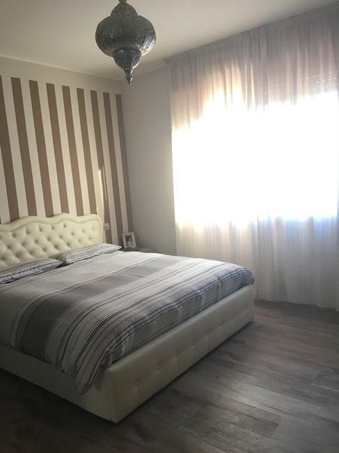 Parati x retro del letto - 1