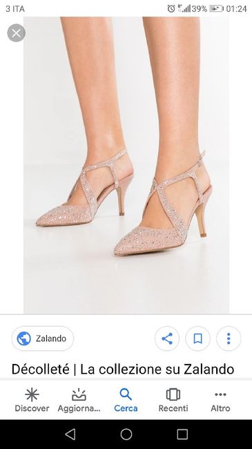 Scarpe color nude tacco basso 10