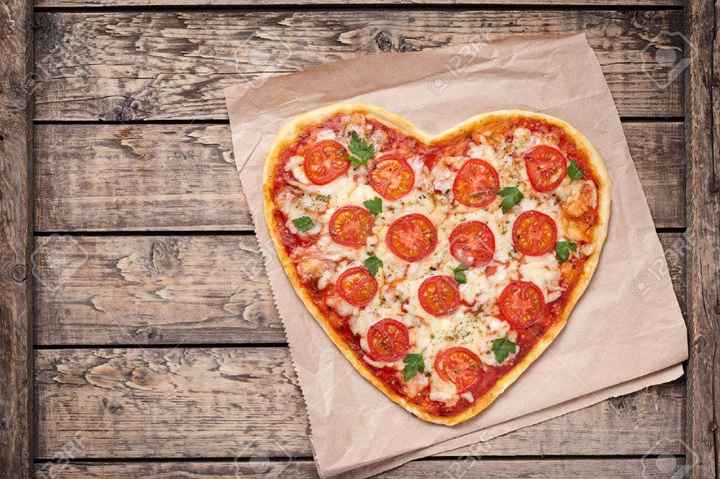 Pizza a forma di cuore