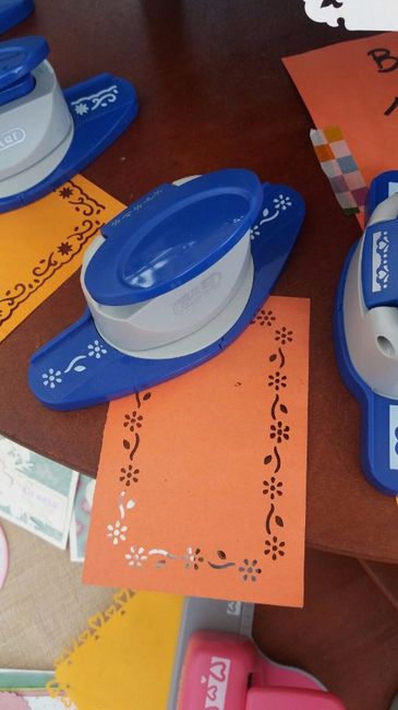 Perforatore con fiorellini