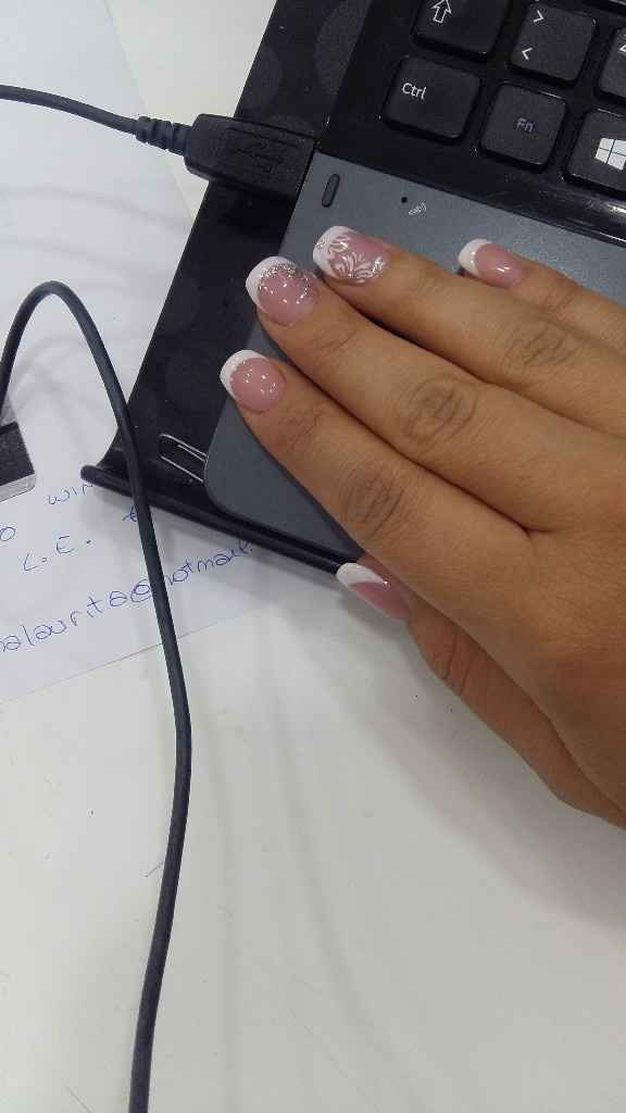 Mi fate vedere le vostre manicure da sposa? - 1