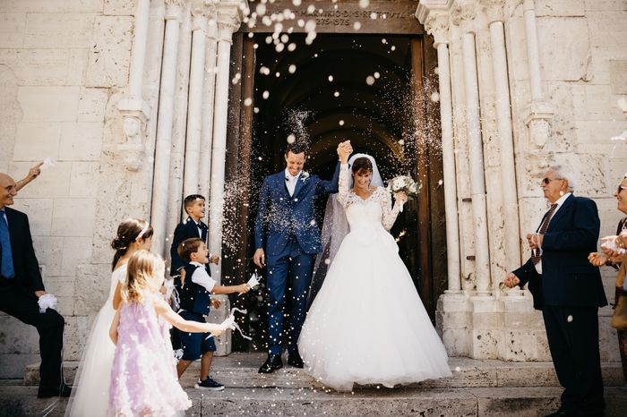 Lancio del riso o petali? 🌸🍚 2