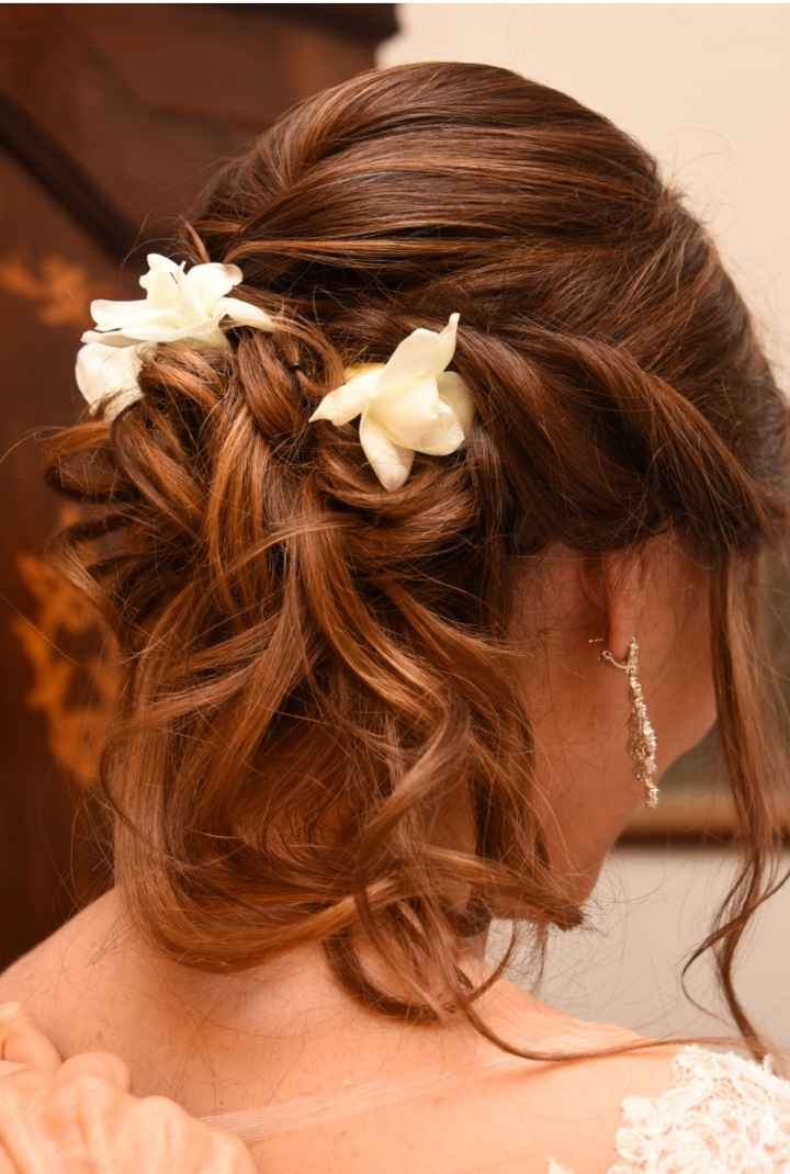 Acconciatura sposa con capelli sciolti: Sì o No? 4