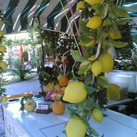 Carretto granite fuori chiesa a sorrento - 2