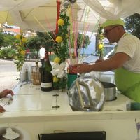 Carretto granite fuori chiesa a sorrento - 5