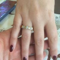 E ora mostraci una foto del tuo anello di fidanzamento! - 1