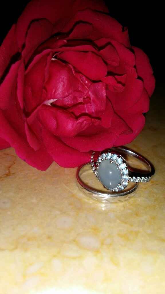 Il vostro anello di fidanzamento... - 1