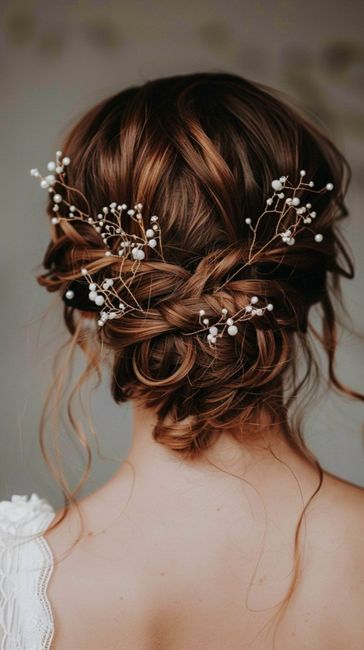 Acconciatura sposa: chignon classico o acconciatura alternativa? 4