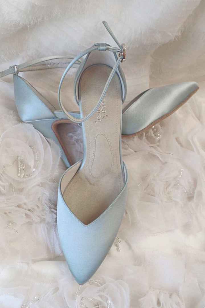 Scarpe blu di velluto? - 1