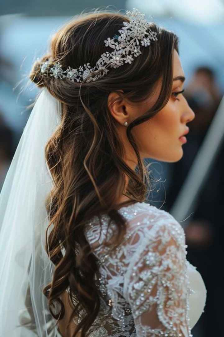 Idee su acconciatura sposa 👰‍♀️ - 2