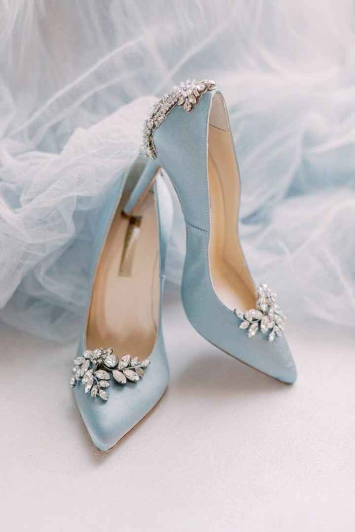 Sempre dubbi scarpe 🤣 - 4