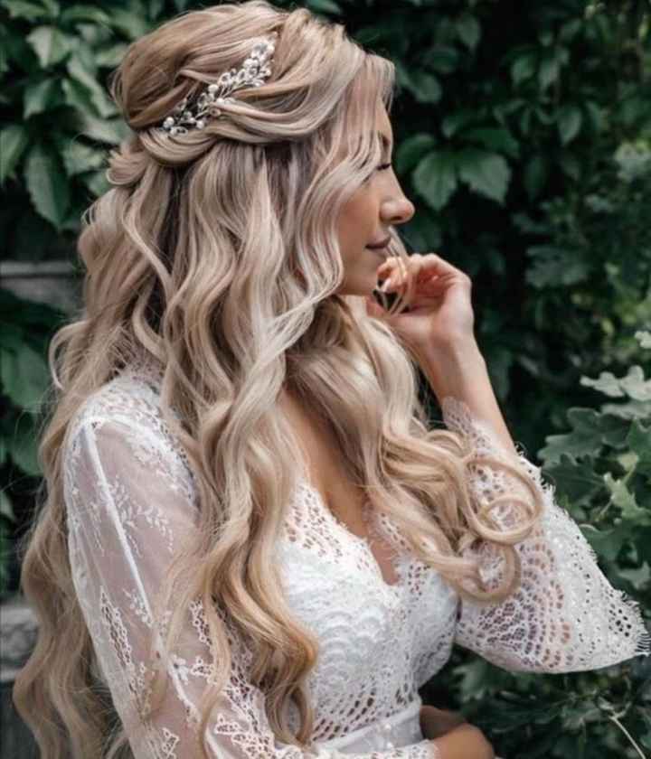 Semiraccolto con orecchie coperte - 5