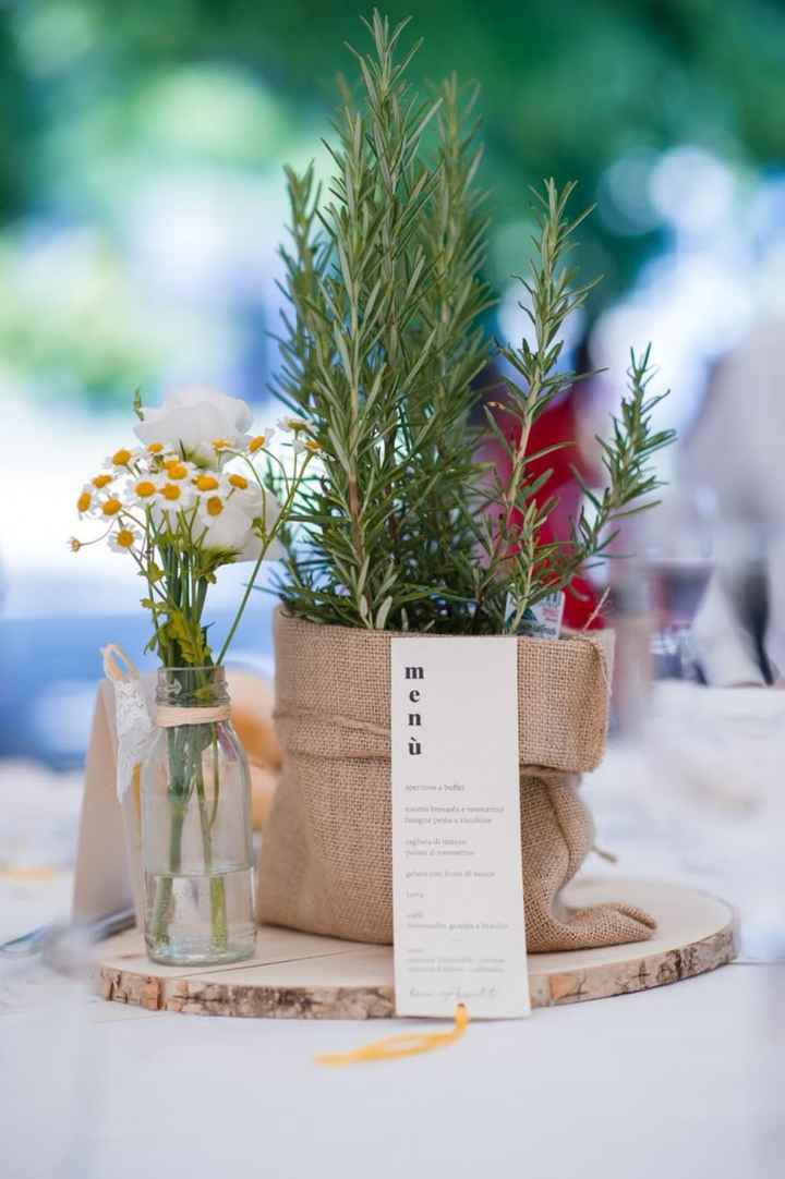 Centrotavola blu con erbe aromatiche - 2