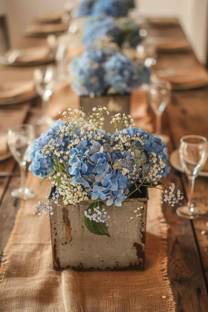 Centrotavola blu con erbe aromatiche - 5