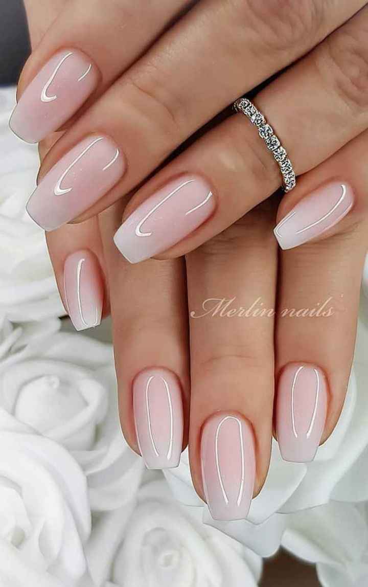 Idee per manicure da sposa? Elegante ma non esagerata 💅💍 - 10