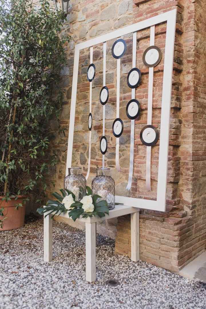 Centrotavola e tableau con vinili - 14