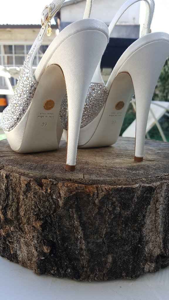 Scarpe con o senza scritta? - 1