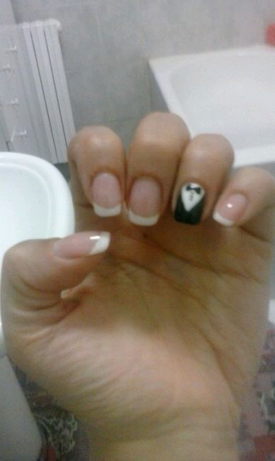 Mani pronte per sabato - 2
