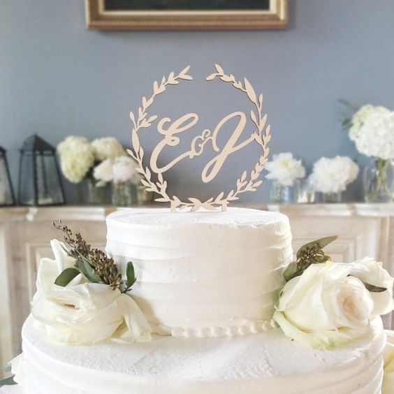 cake topper