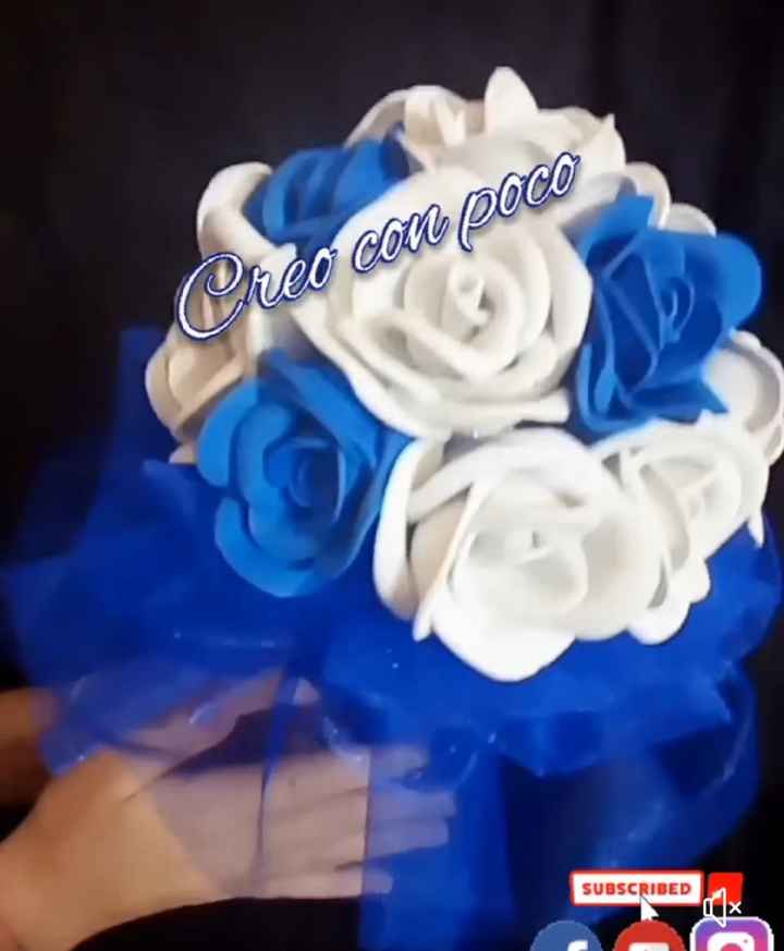 Bouquet sposa con fiori gomma eva - 1