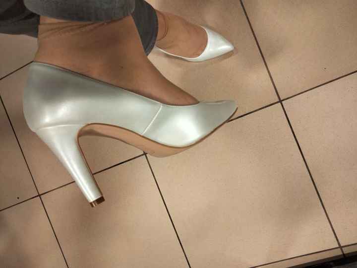 Dilemma scarpe - 1