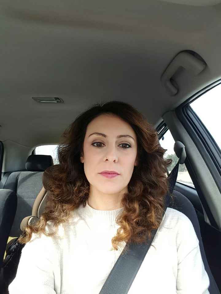 Trucco e parrucco fatto in casa per prova vestito - 1