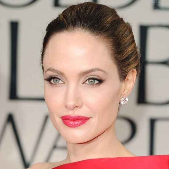Rossetto e smalto rosso, vi piace? - 1