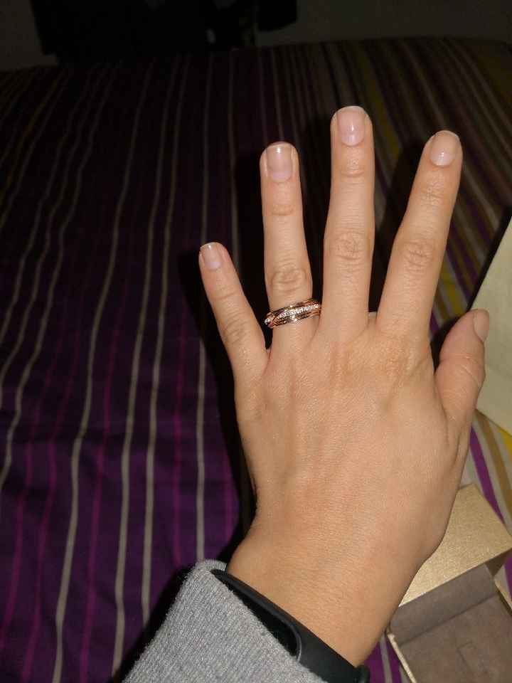 #LoveFriday - Mostrateci il vostro anello di fidanzamento - 1