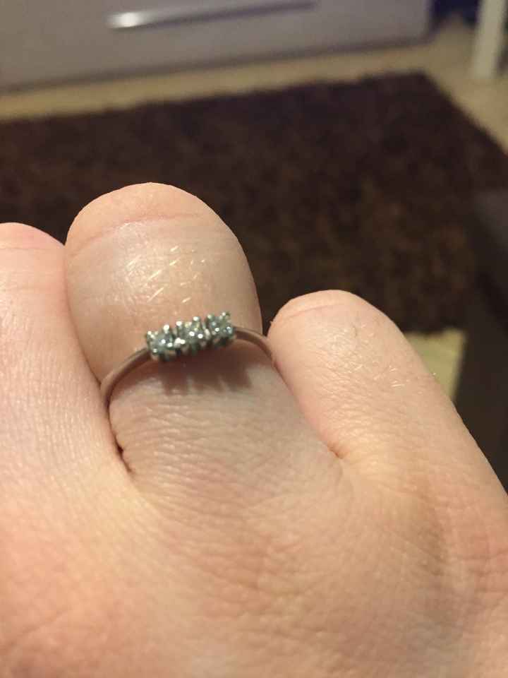  Com'è il vostro anello di fidanzamento? - 1