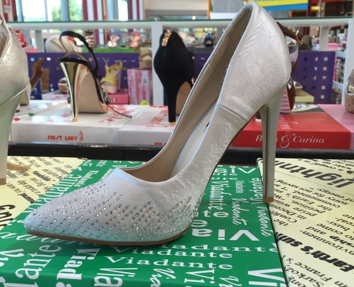 A -19 finalmente scarpe!!! - 1