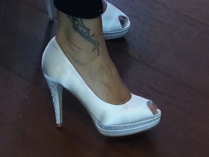 Scarpe.  - 1