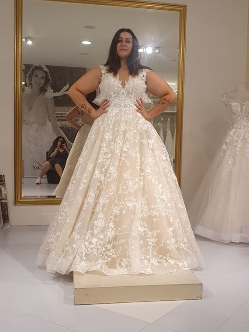 Dubbi sul mio abito 😪 - 1