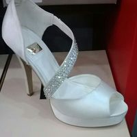 Ma secondo voi queste scarpe ... - 1