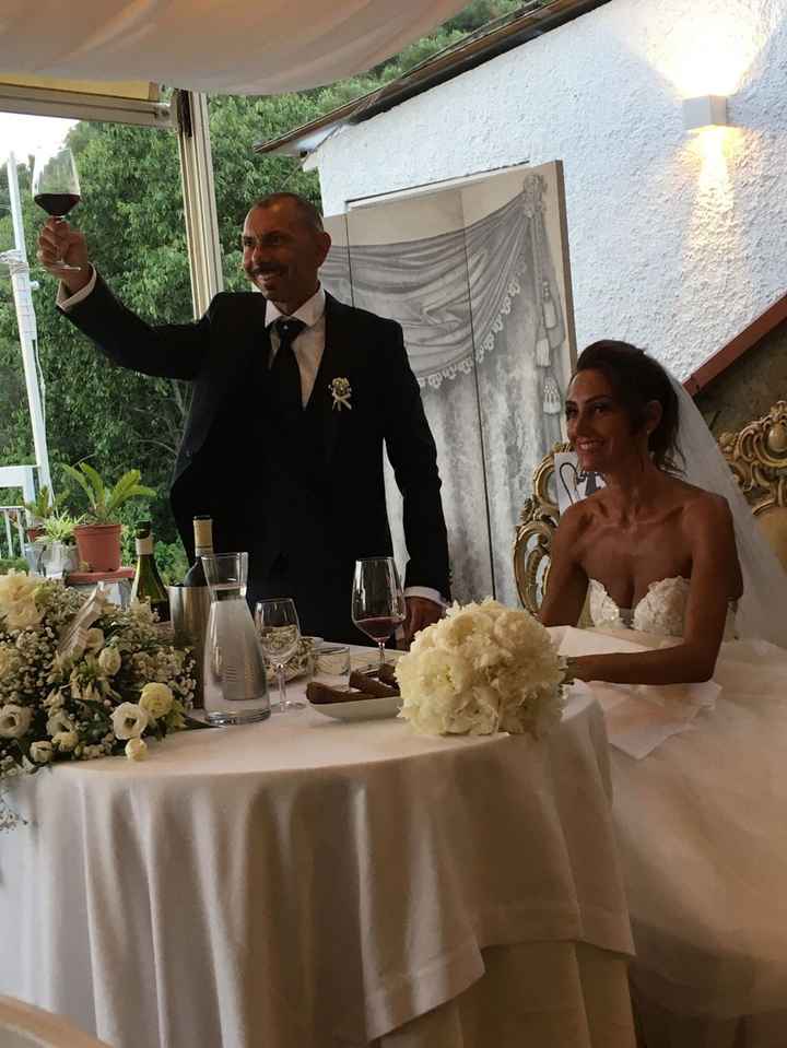 Bottoniere e corsage: fiori veri o finti? - 2