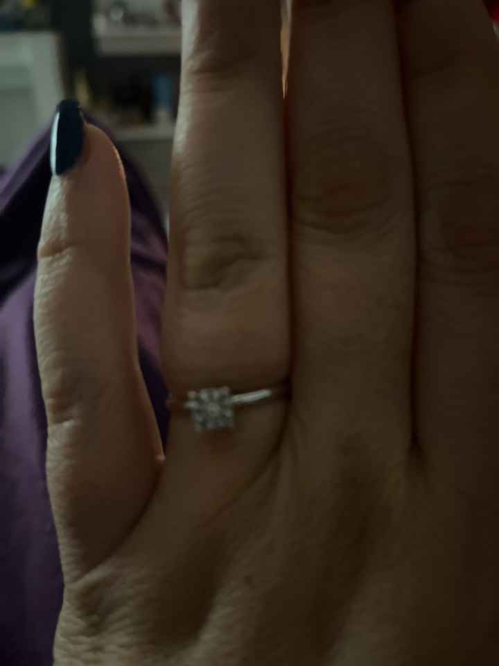 Come è il vostro anello di fidanzamento?? - 1