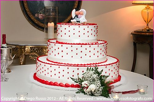 cake bianca e rossa