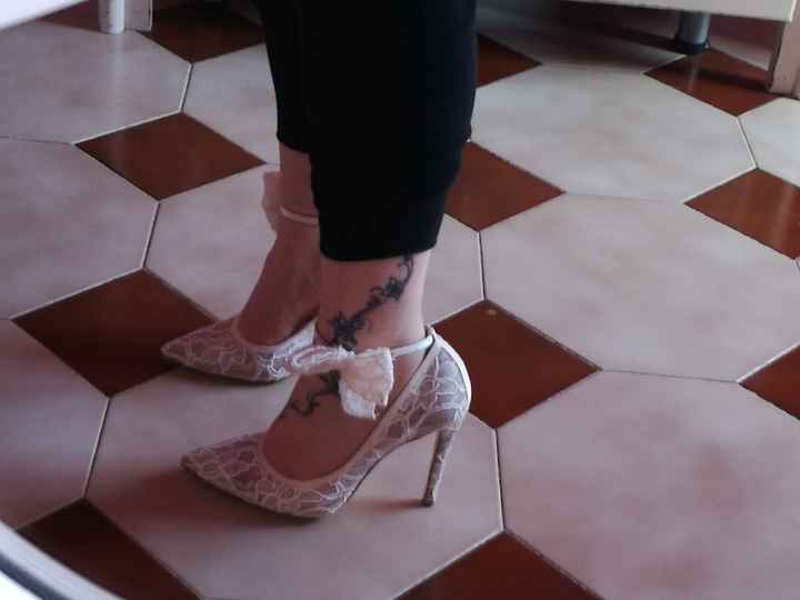 Finalmente le scarpe. - 1